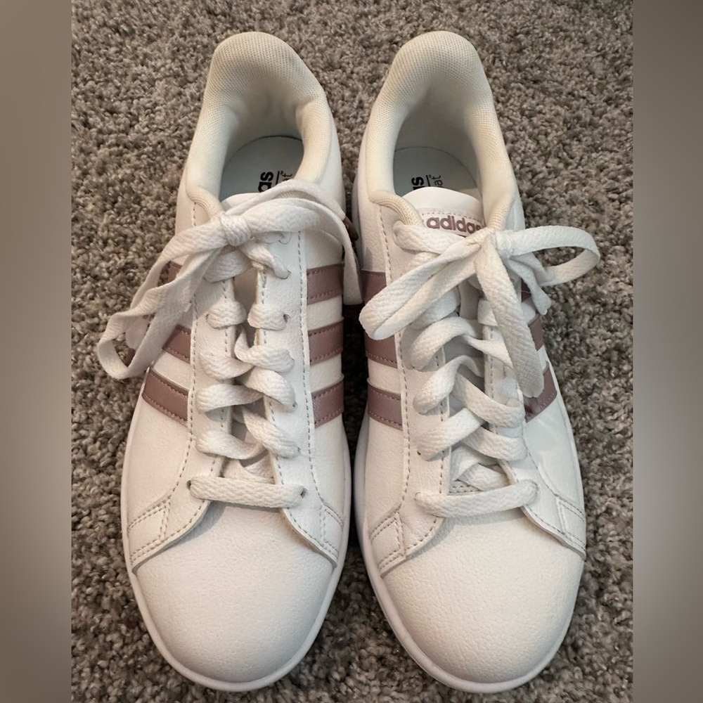 Adidas Women's Cloudfoam Ortholite Float White w/Light Pink Stripes Sneakers